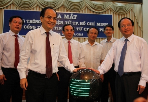 khai-truong-trang-tt-hcm-cong-tt-chinh-phu.jpg khai-truong-trang-tt-hcm-cong-tt-chinh-phu.jpg