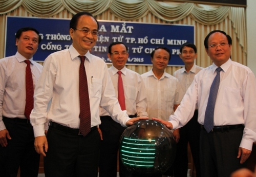 khai-truong-trang-tt-hcm-cong-tt-chinh-phu.jpg